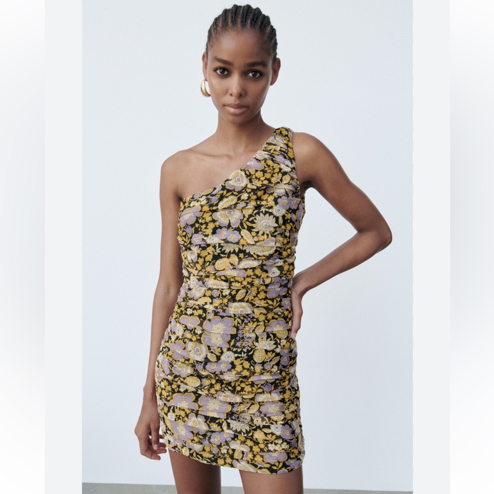 NWOT Zara one shoulder tiered mini dress